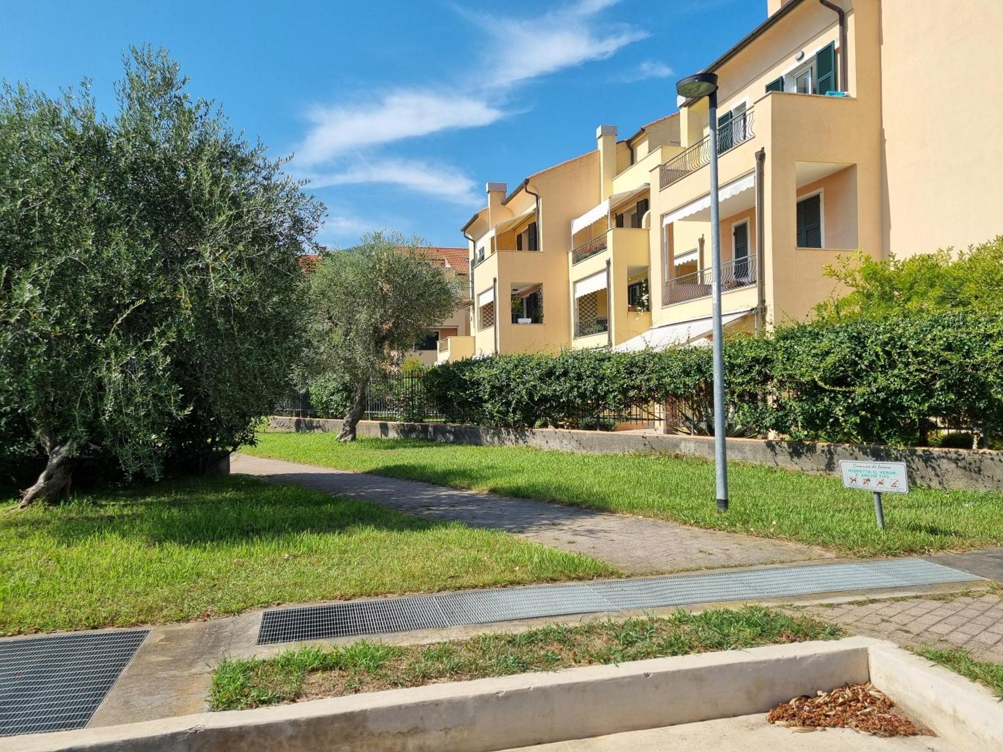 Appartamento La Casa Di Freddy Loano Esterno foto
